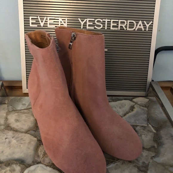 Urban outfitters pink suede boots size 8 new - Picture 2 of 7